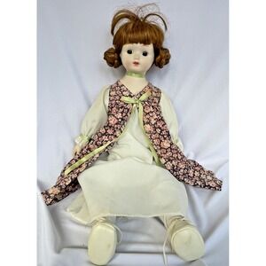 Heritage Dolls porcelain MUSICAL‎ w/ Strawberry Blonde hair 17" floral